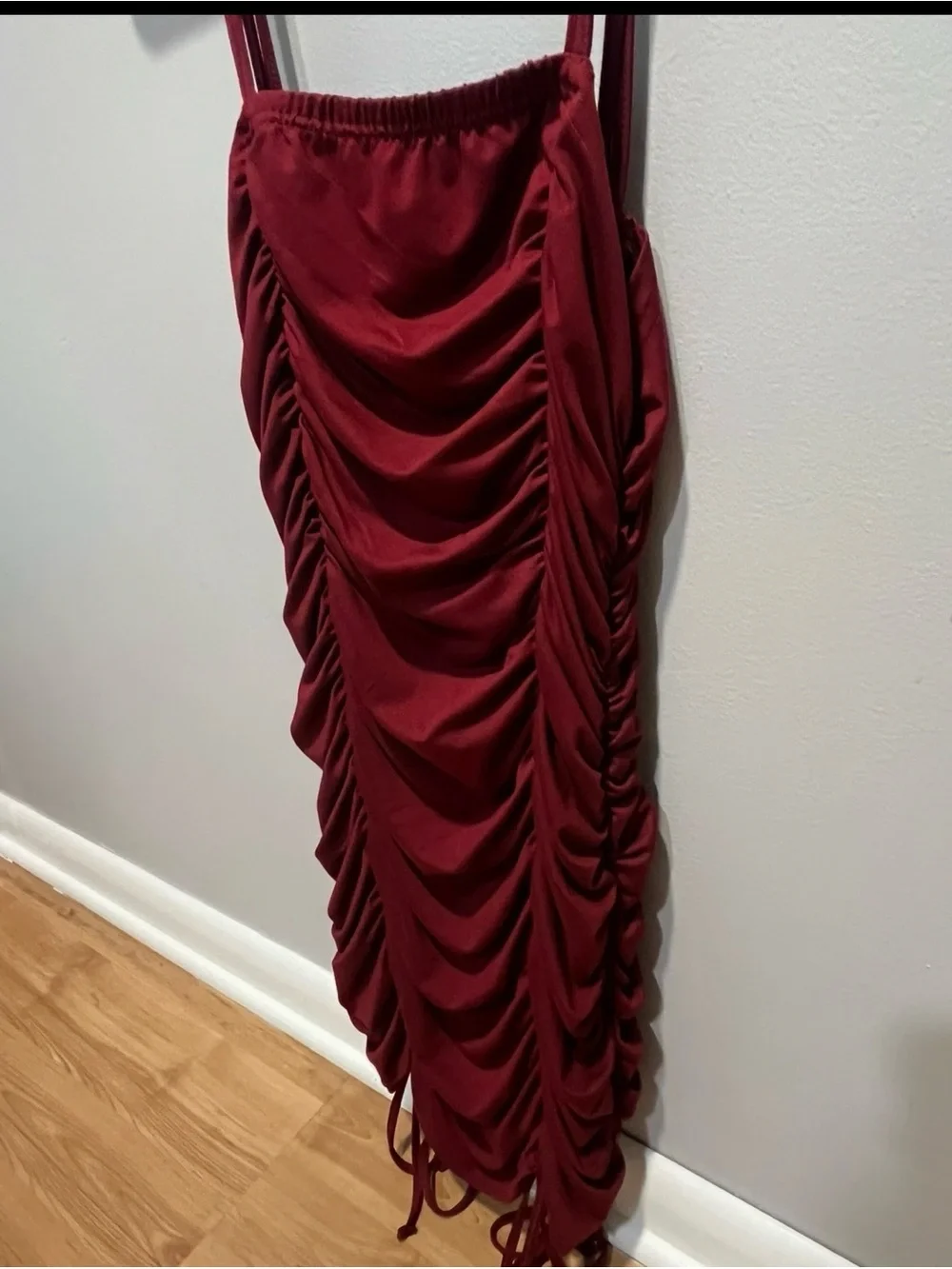 SHEIN Curve Burgundy Ruched Bodycon Midi Dress 0XL NWOT Never Worn - Picture 2 of 3